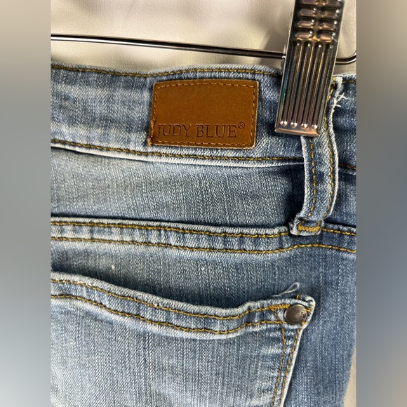 Judy Blue Los Angeles Patched Rip Skinny Jeans - Picture 7 of 9